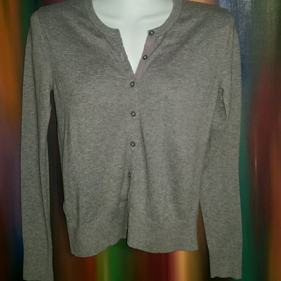 Banana Republic Cardigan - Picture 2 of 5